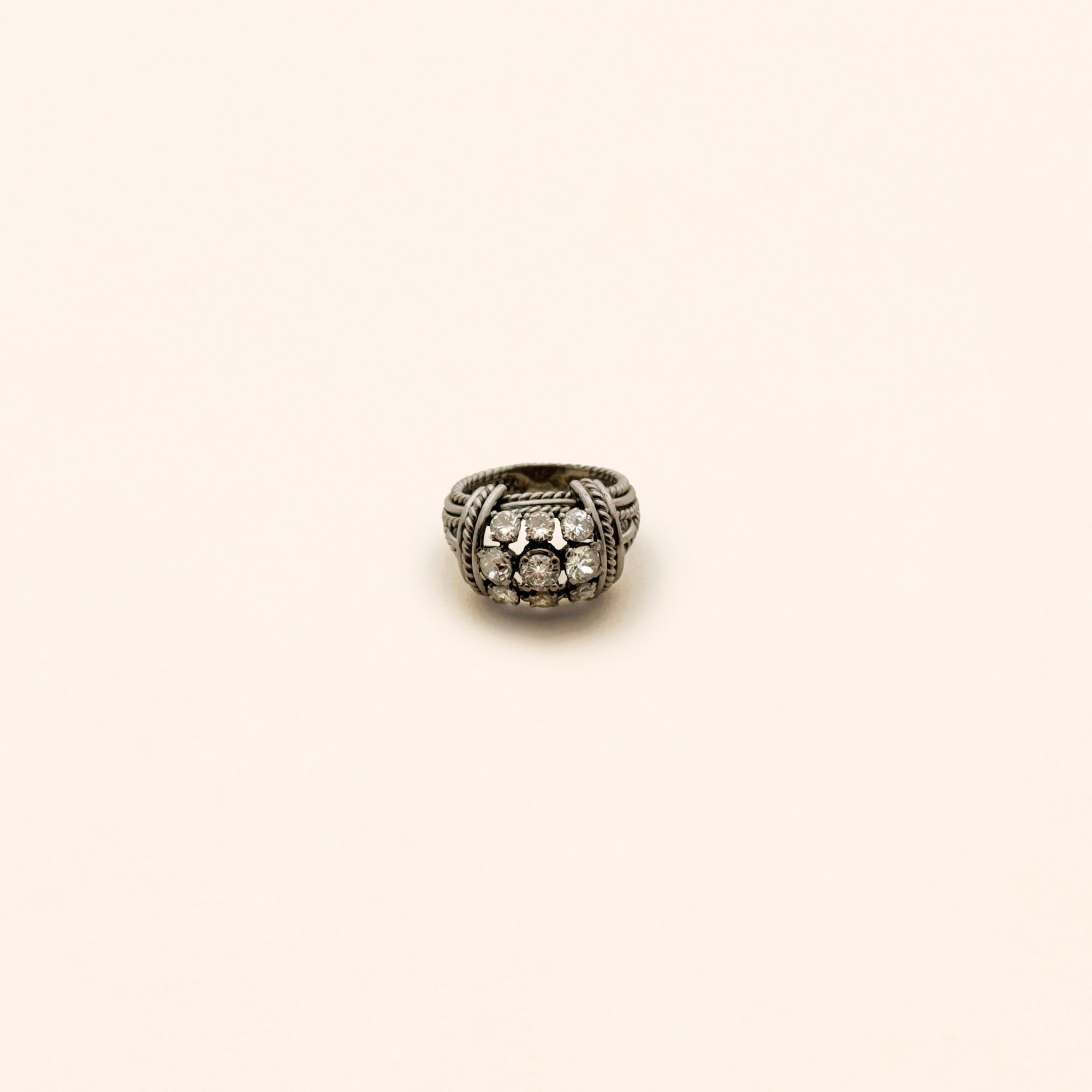 Bague dôme, diamants taille ancienne - Joalie