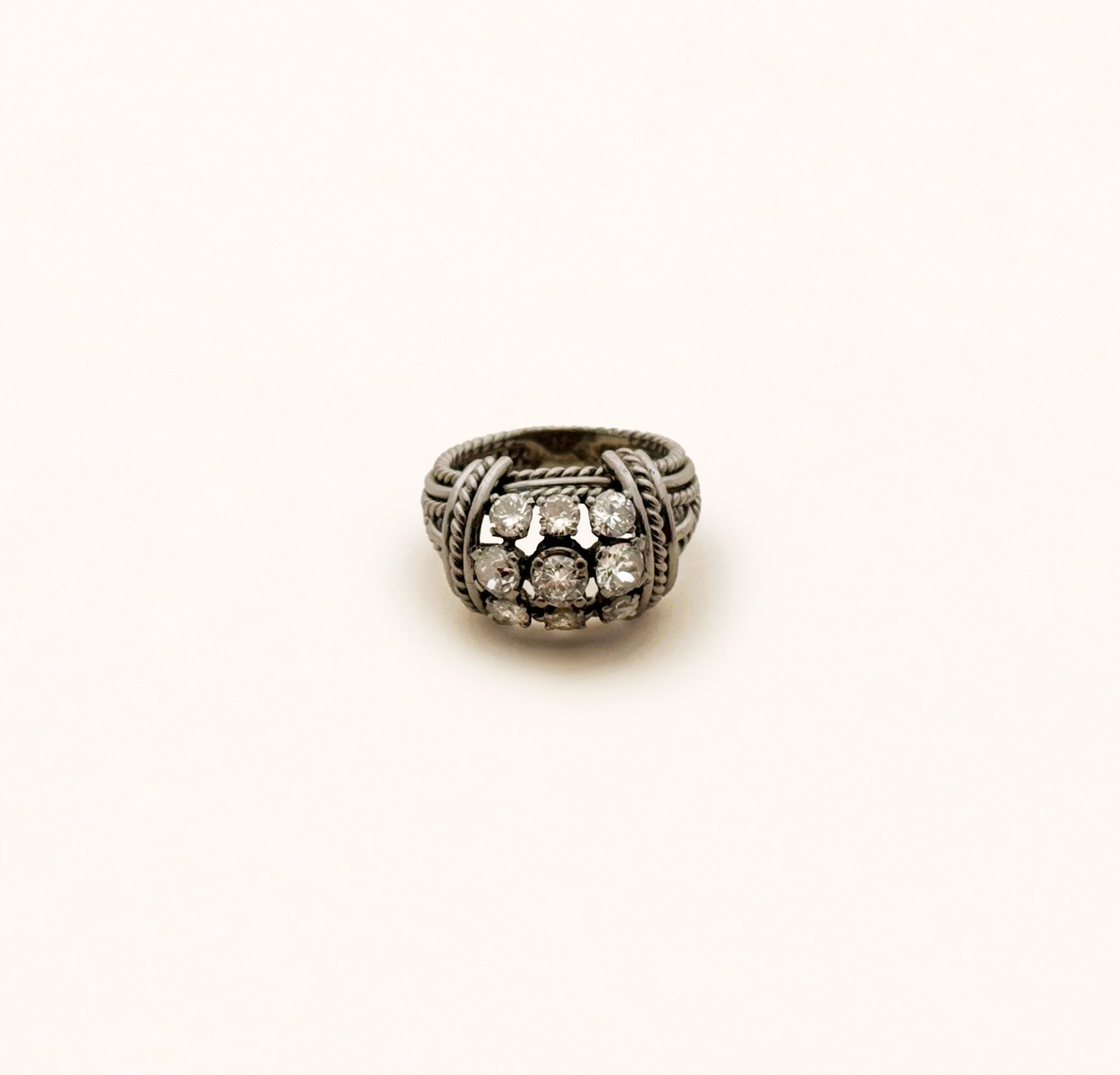Bague ancienne dôme, diamants taille ancienne