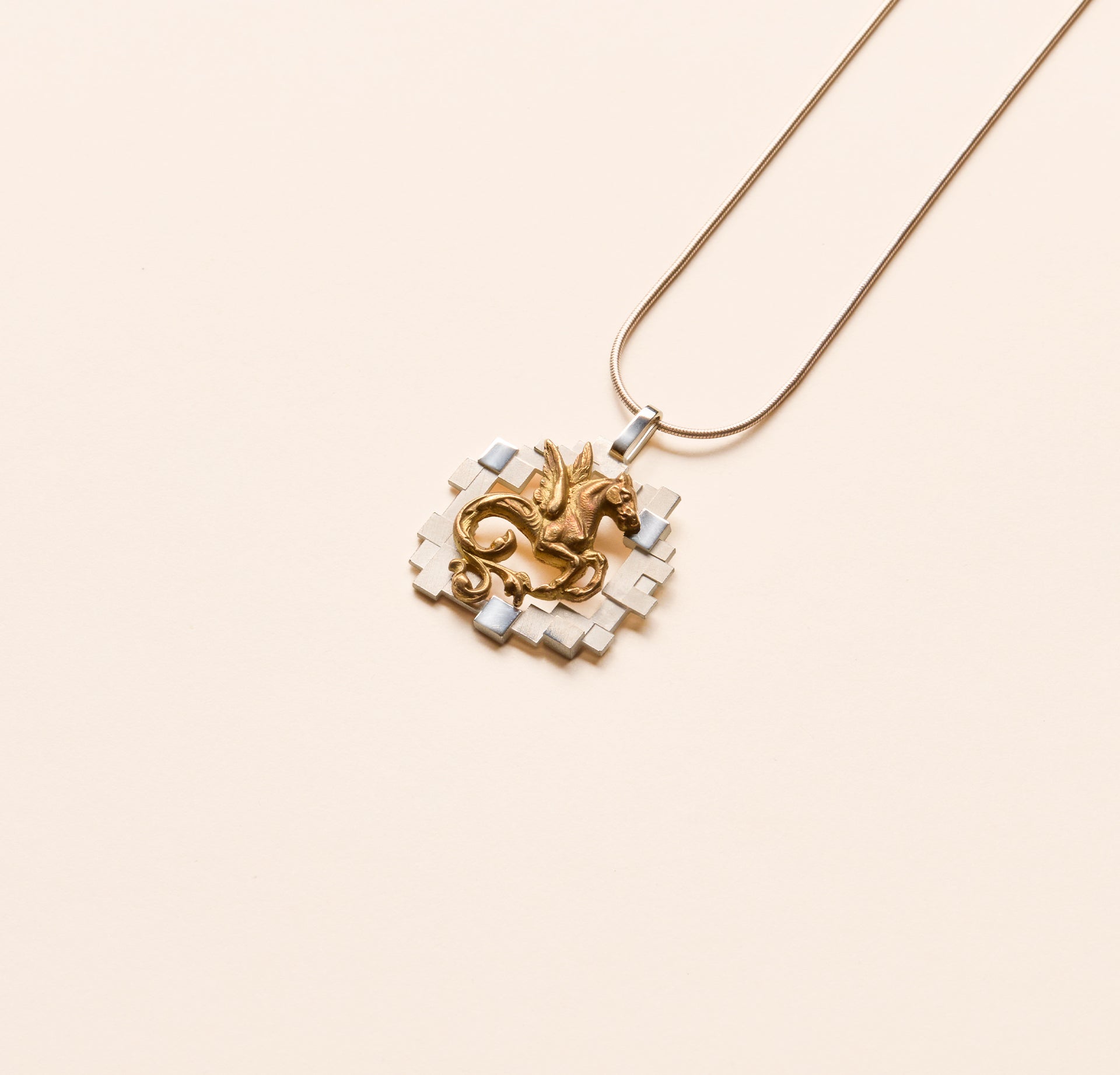 Pendentif Épinglé Pégase
