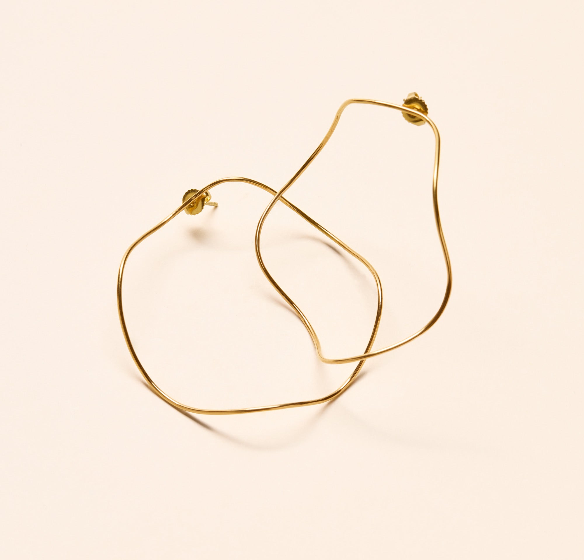 Boucles d'oreilles Waves grand modèle, fil rond - Joalie