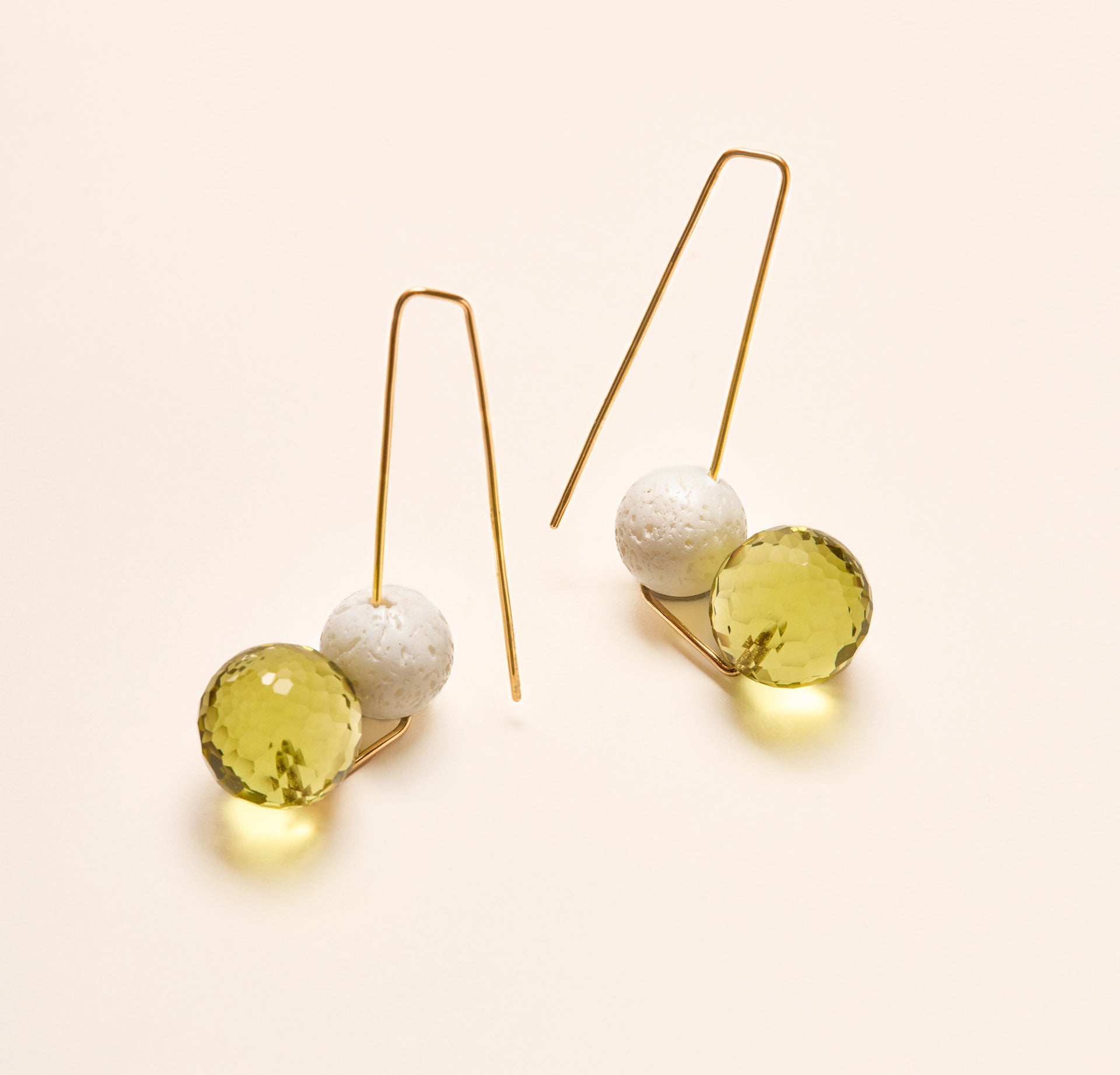 Boucles d'oreilles Olympe longues, madrepore et lemon citrine