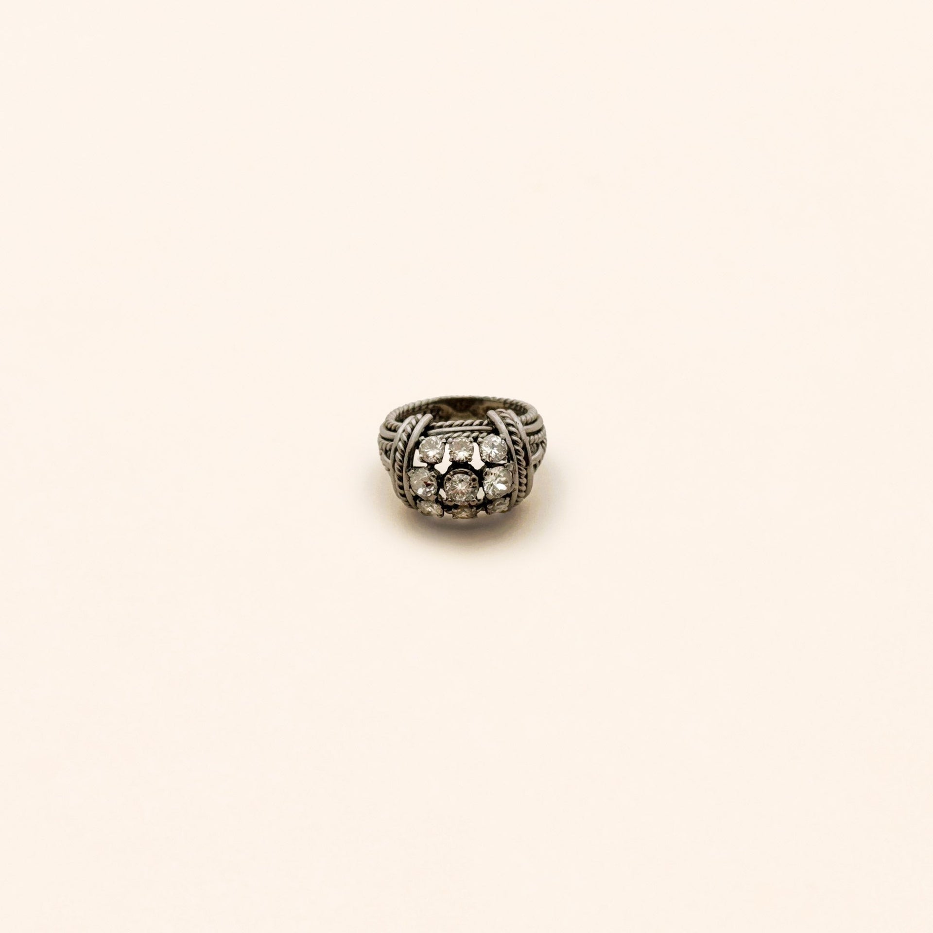 Bague dôme, diamants taille ancienne - Joalie