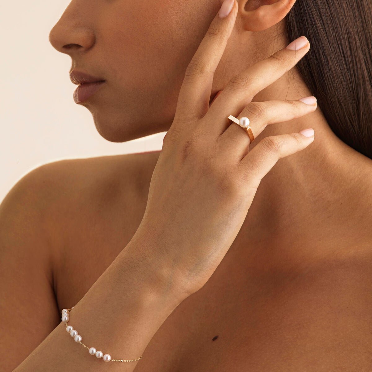 Bague Babylone portée