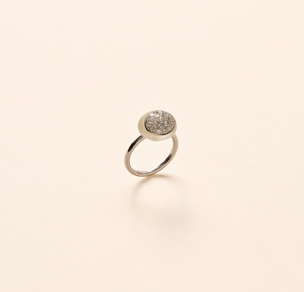 Bague Galet moyen modèle, cristal de roche et diamant - Joalie