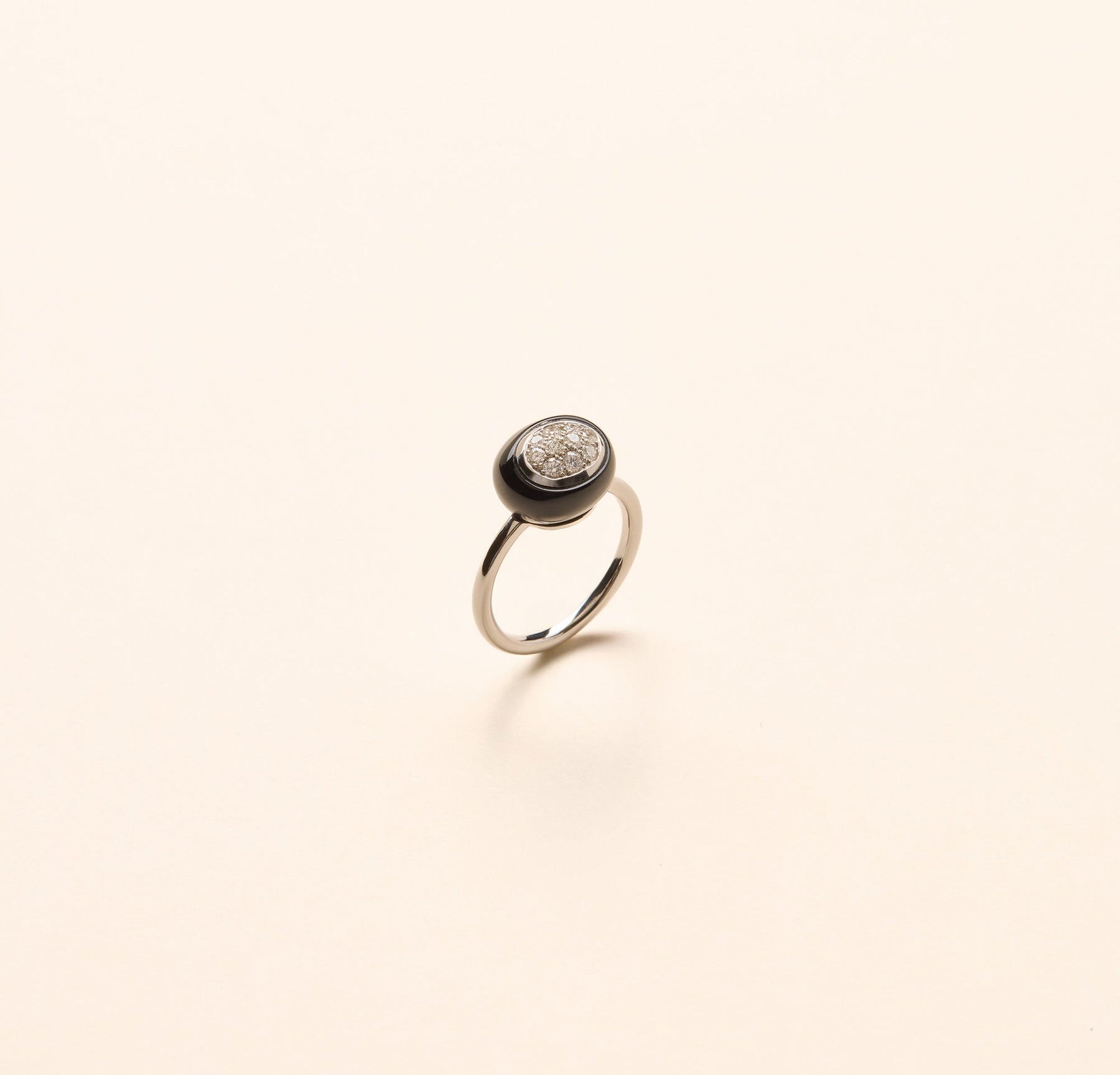 Bague Mini Galet, onyx et diamant
