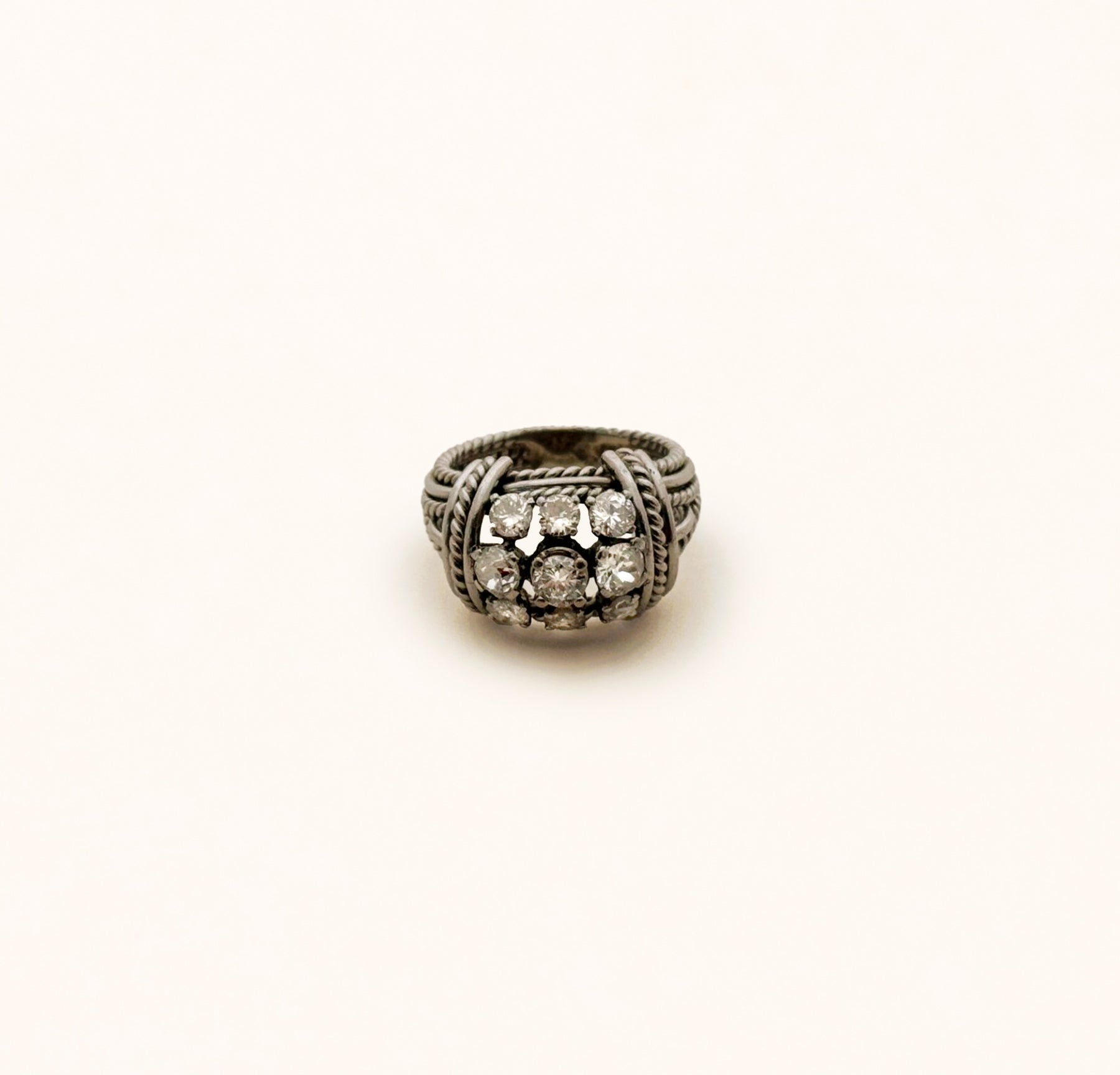Bague ancienne dôme, diamants taille ancienne