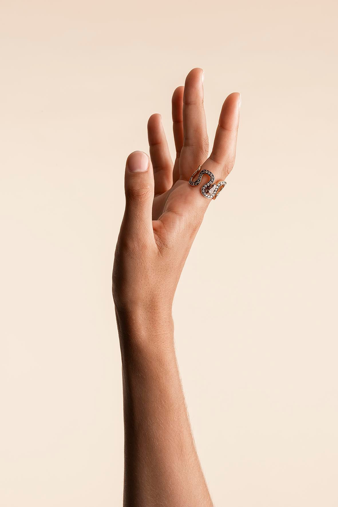Bague Wave, petit modèle, diamant brun taille poire