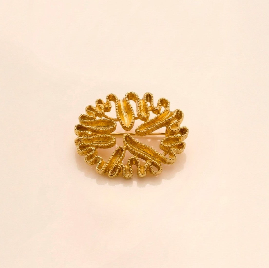 bijou ancien, broche corail Lalaounis