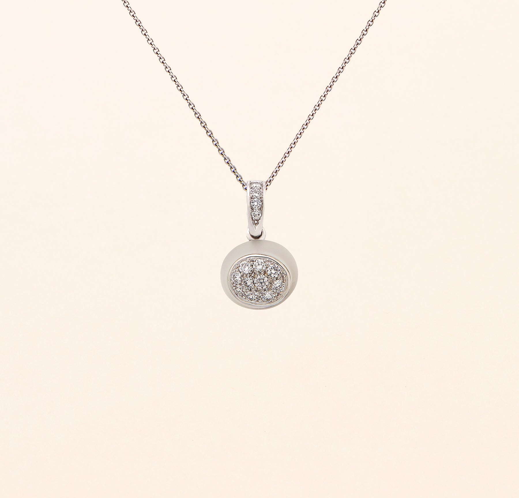 Pendentif Mini Galet, cristal de roche et diamant